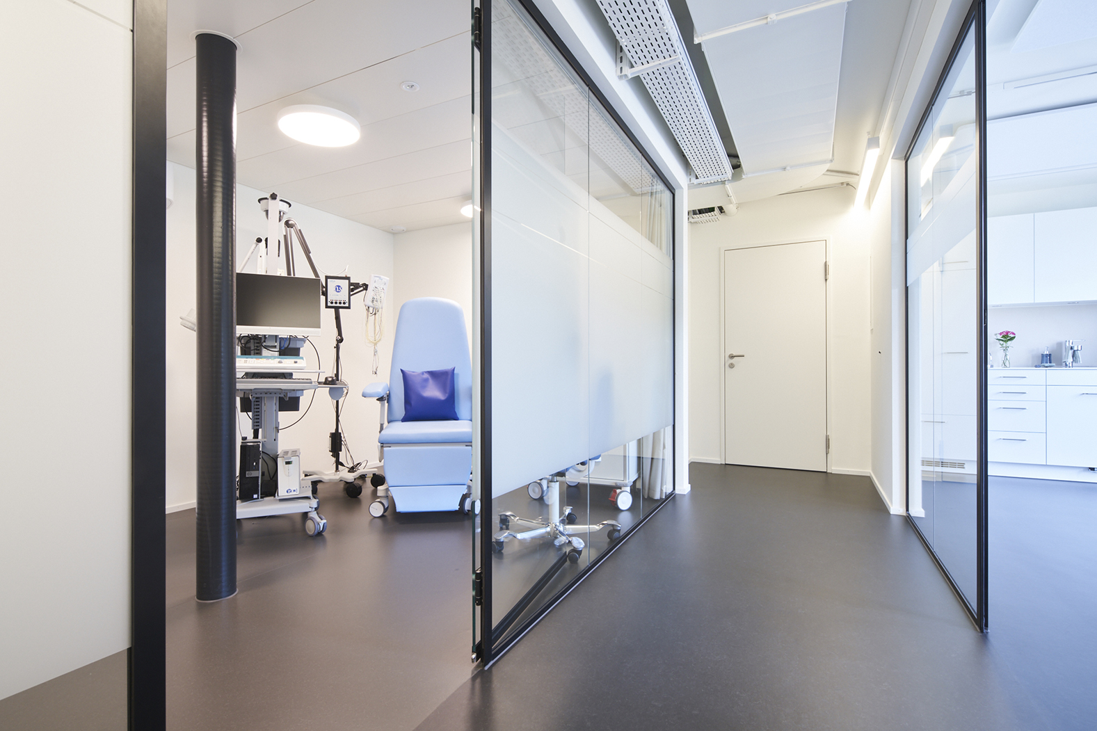 Praxisraum Behandlungszimmer